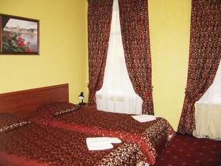 Отель Альтбург на Греческом Санкт-Петербург Двухместный номер c двумя односпальными или одной двуспальной кроватью-3